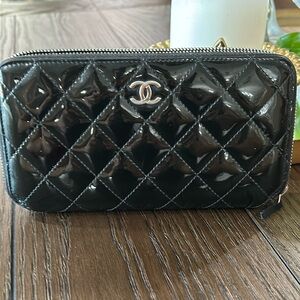 CHANEL Patent Quilted Zip Wallet Black Silver CC Hardware w/ Box EUC